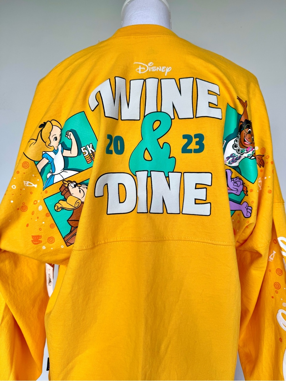 RunDisney Wine & Dine 2023 Spirit Jersey | M | NWT | 100% cotton | Yellow